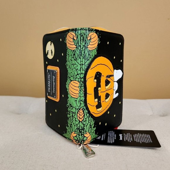 Loungefly Peanuts Snoopy the Great Pumpkin Halloween GID Zip Around Wallet NEW - Picture 13 of 13